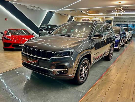 JEEP COMMANDER 2.0 TD380 TURBO DIESEL OVERLAND AT9